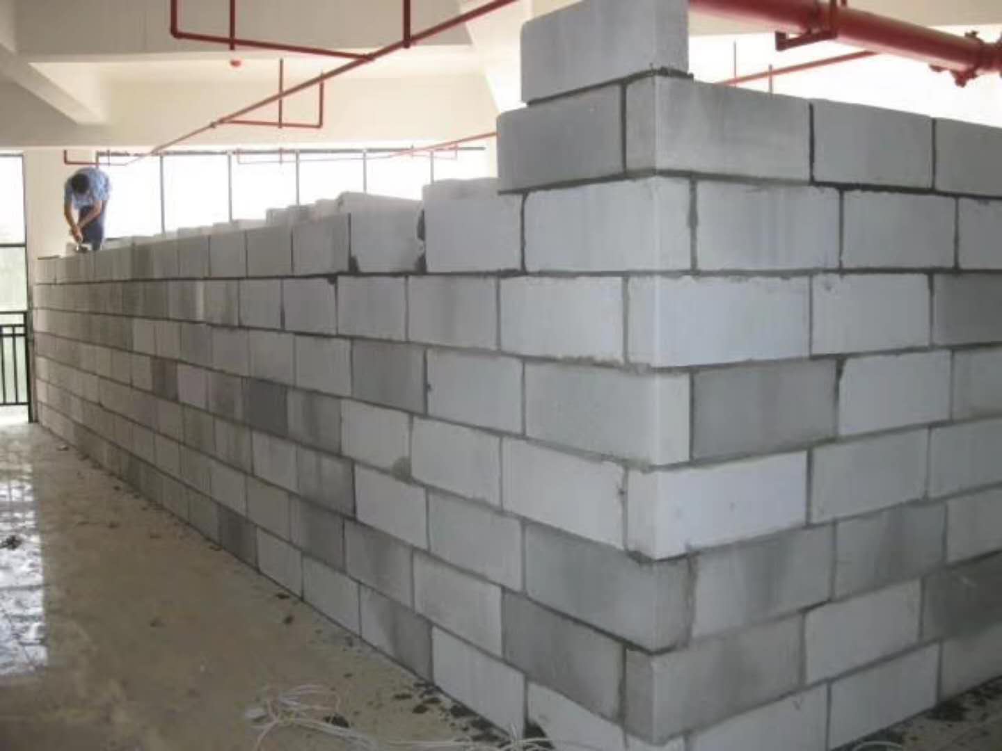 永济蒸压加气混凝土砌块承重墙静力和抗震性能的研究